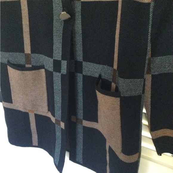 Gea Black/Tan/Grey Cardigan, Size M - Picture 4 of 6